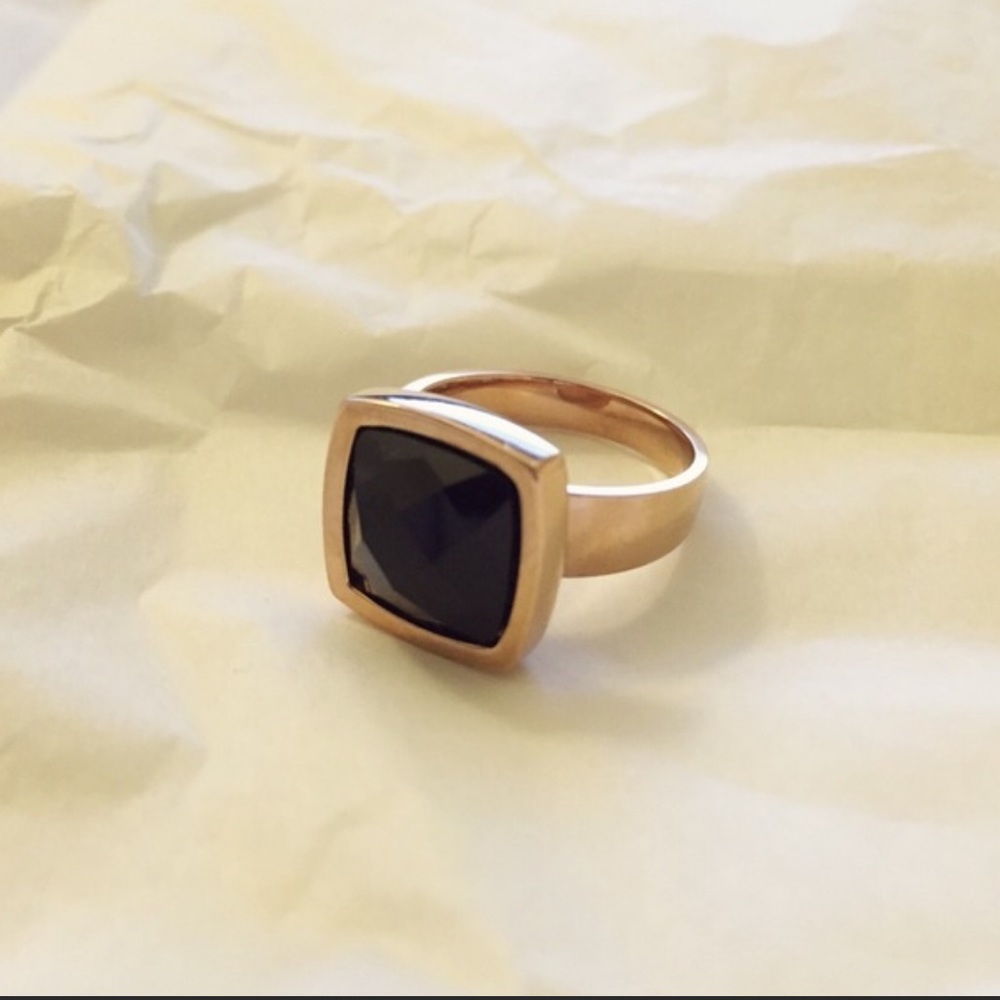 New Stud Ring Rose Gold Black